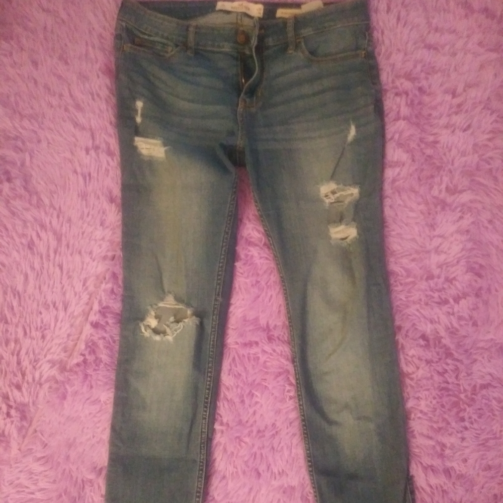 Hollister distressed jeans